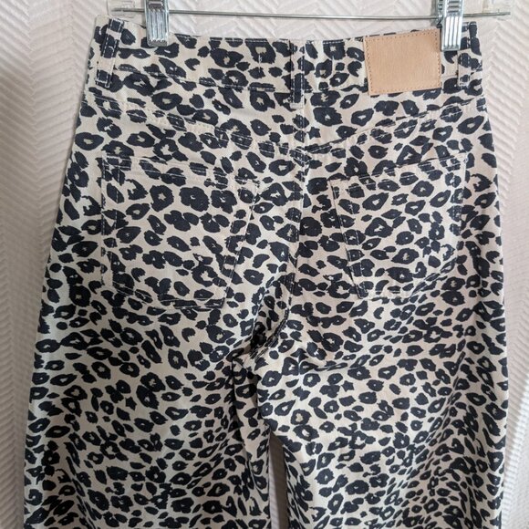 ZARA Leopard Print Wide Leg Jeans High Waist NWOT Size 2 Animal Print Denim - Picture 8 of 11